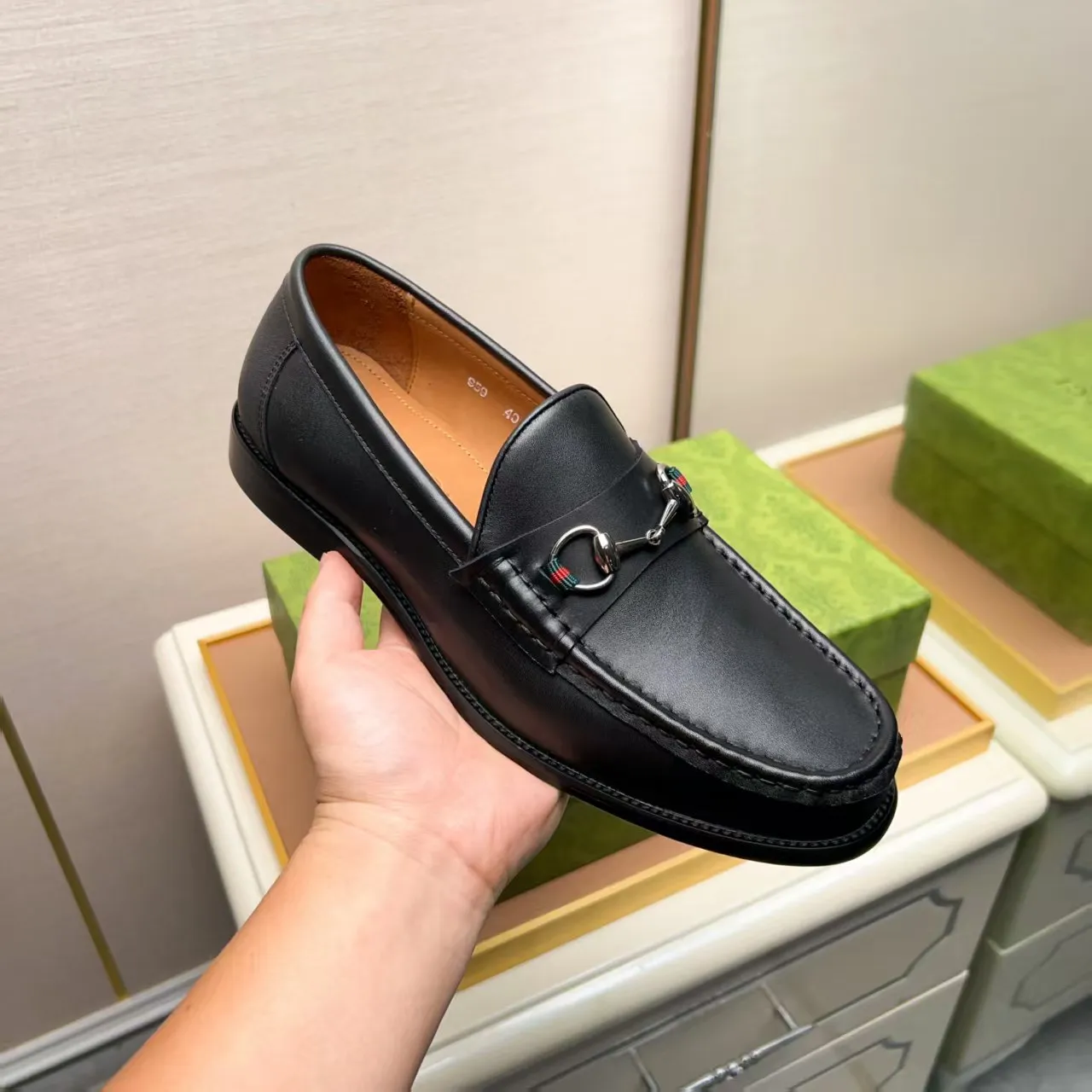 Men's men's shoes 💰460 🆘【GUCCI】Gucci ·🐂里· Hot-selling pea shoes top brand luxury, top quality, the latest fashion pea shoes.. The upper is made of original first-layer cowhide. (Full first-layer water-dyed 🐂 leather·inner). The original stylish and stylish soft rubber wear-resistant and non-slip outsole is light and comfortable on the foot, available in black! Matching code: 38-44 (customized at 45.46.47)